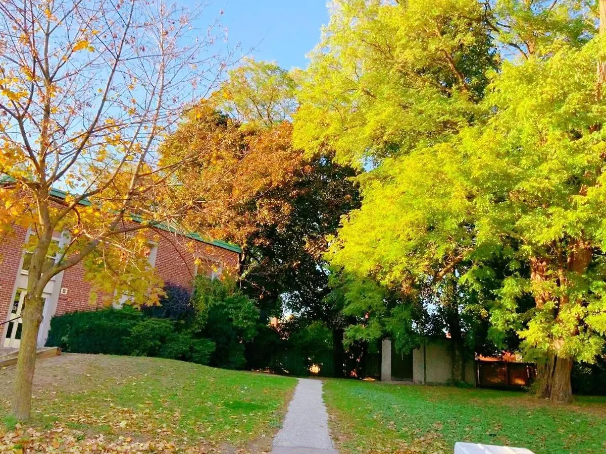 Pensionat The Leaside Garden Guesthouse Toronto