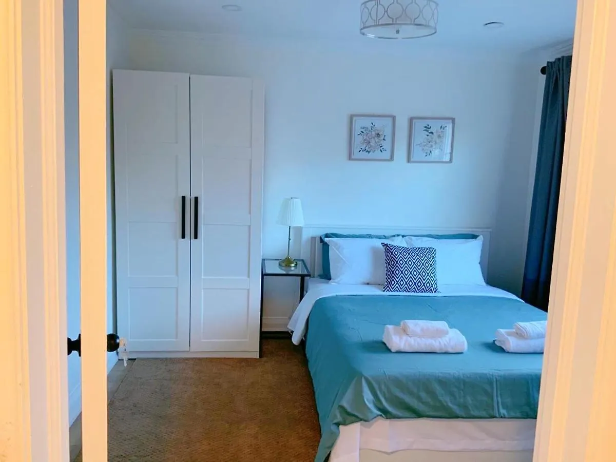 Pensionat The Leaside Garden Guesthouse Toronto