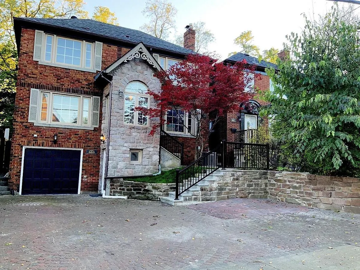 The Leaside Garden Guesthouse Toronto