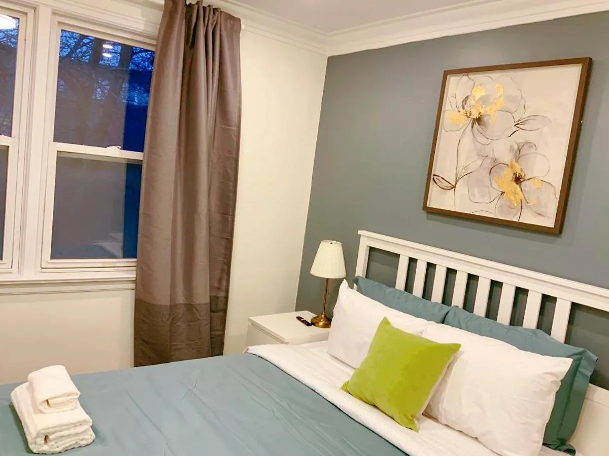 The Leaside Garden Guesthouse Toronto