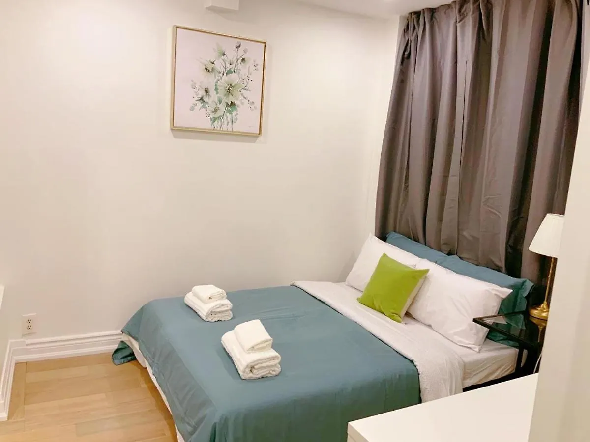 בית הארחה טורונטו The Leaside Garden Guesthouse