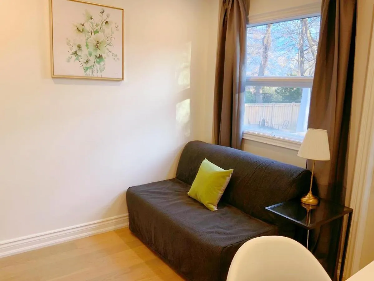 The Leaside Garden Guesthouse Toronto Guest house