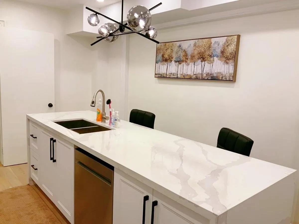 The Leaside Garden Guesthouse Toronto Guest house
