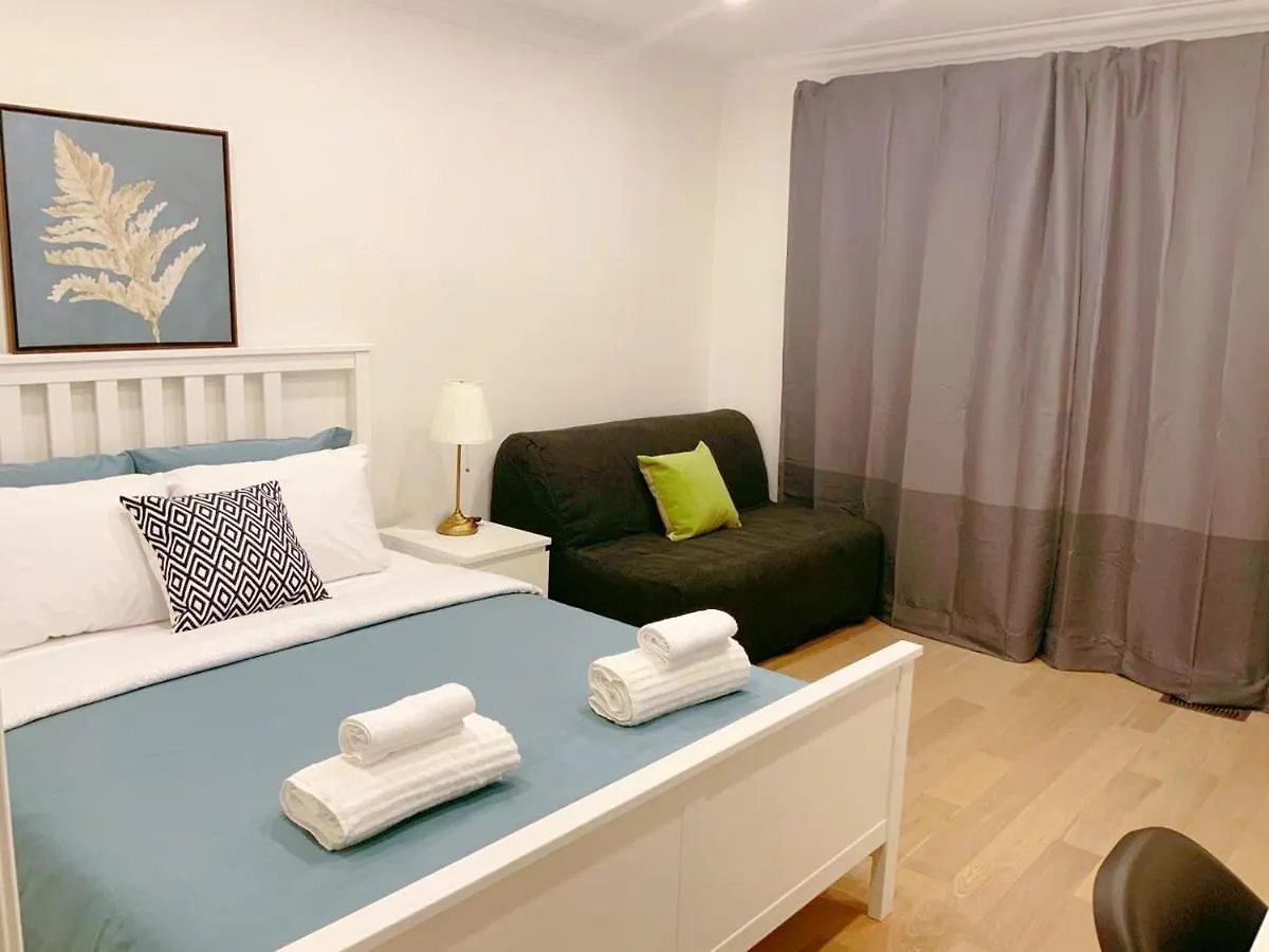 The Leaside Garden Guesthouse Toronto Guest house